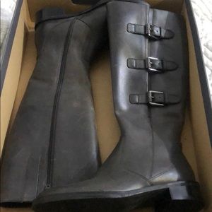 Ecco boots US 5-5.5 never worn